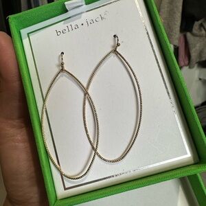 Brand new gold earrings